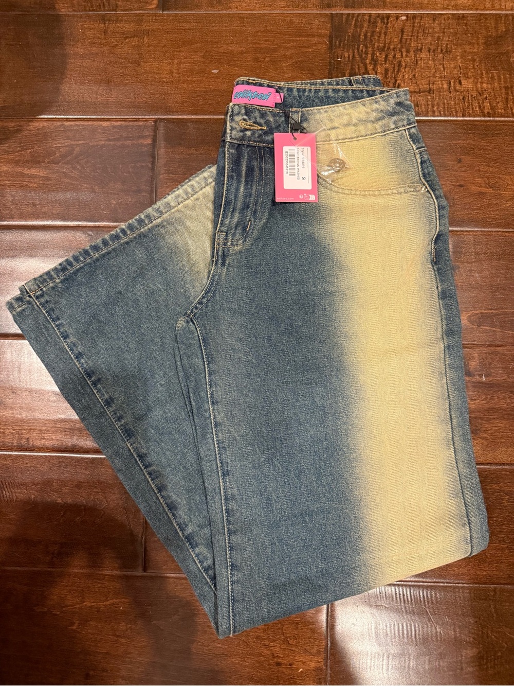 Edikted Raelynn washed low rise baggy jeans